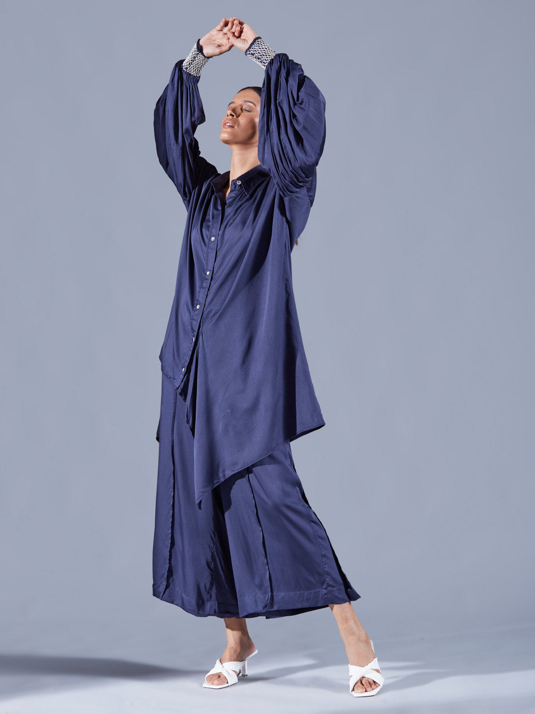 Sheath Asymmetric Shirt - Auruhfy India