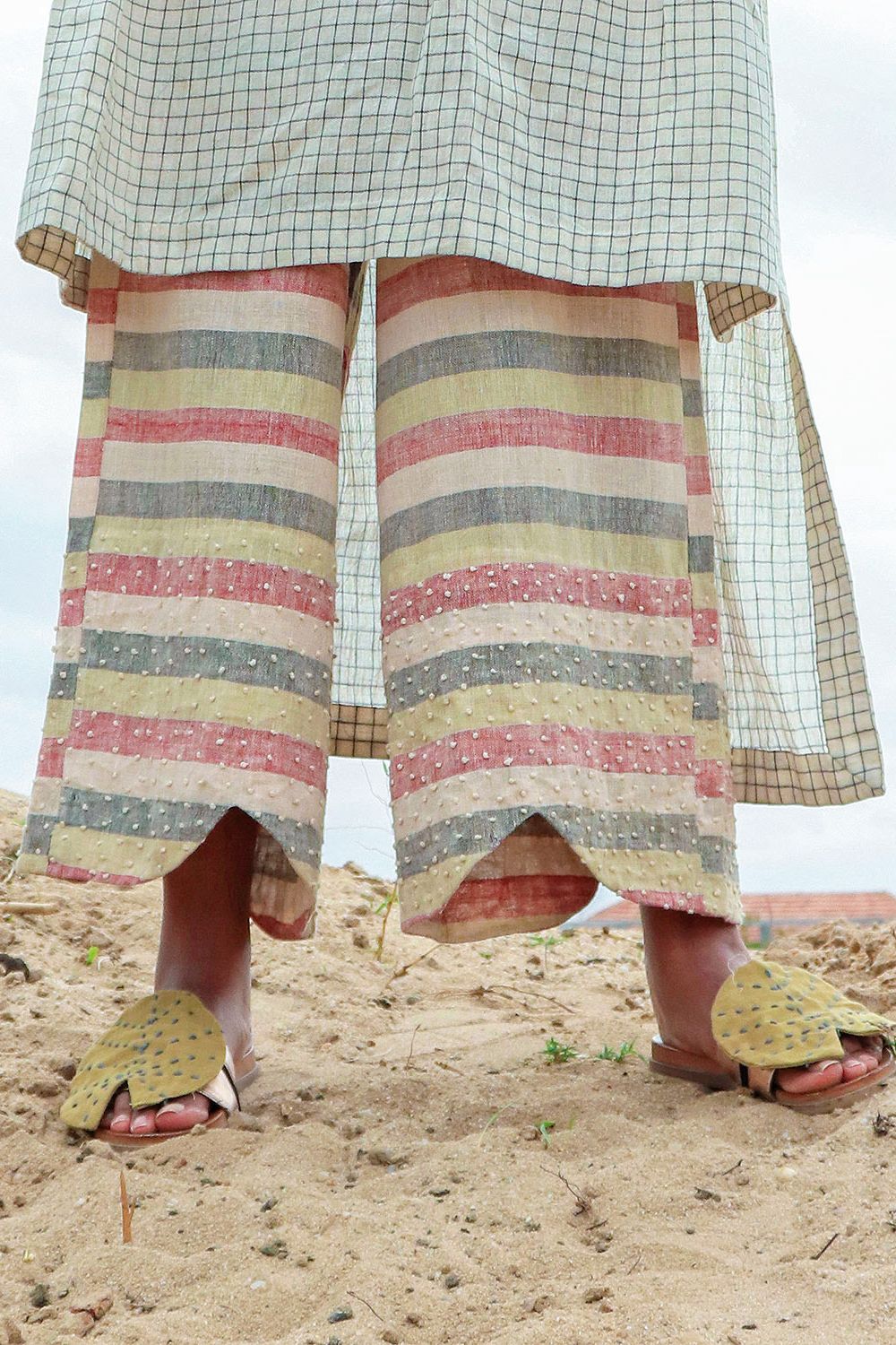 Sara Pants - Auruhfy India