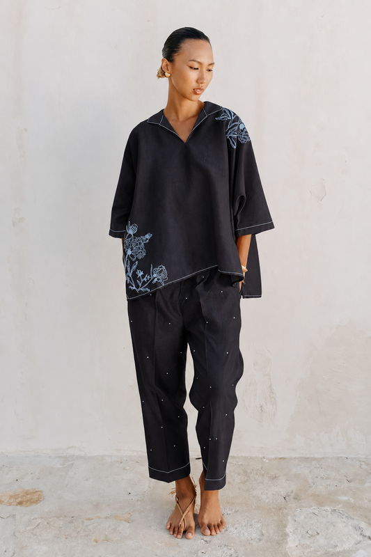Solara (Black) - Auruhfy India