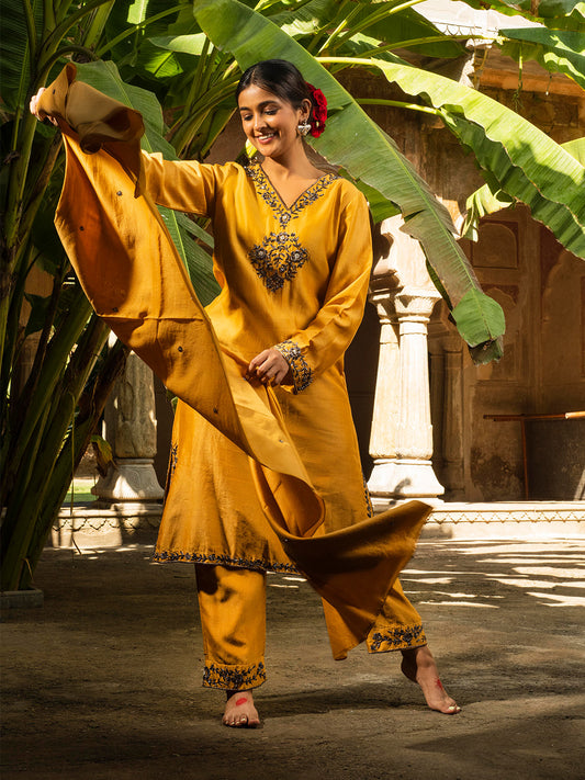 Gehna Suit Set