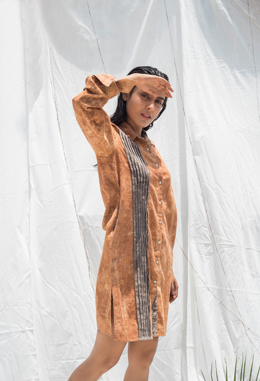 Ambar Panelled Long Shirt - Auruhfy India