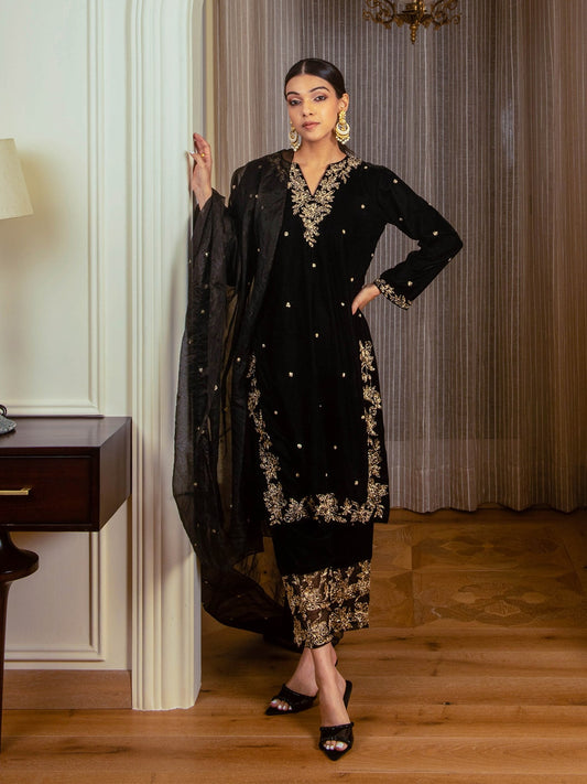 Embroidered Silk Velvet Kurta Set with Dupatta (Black)