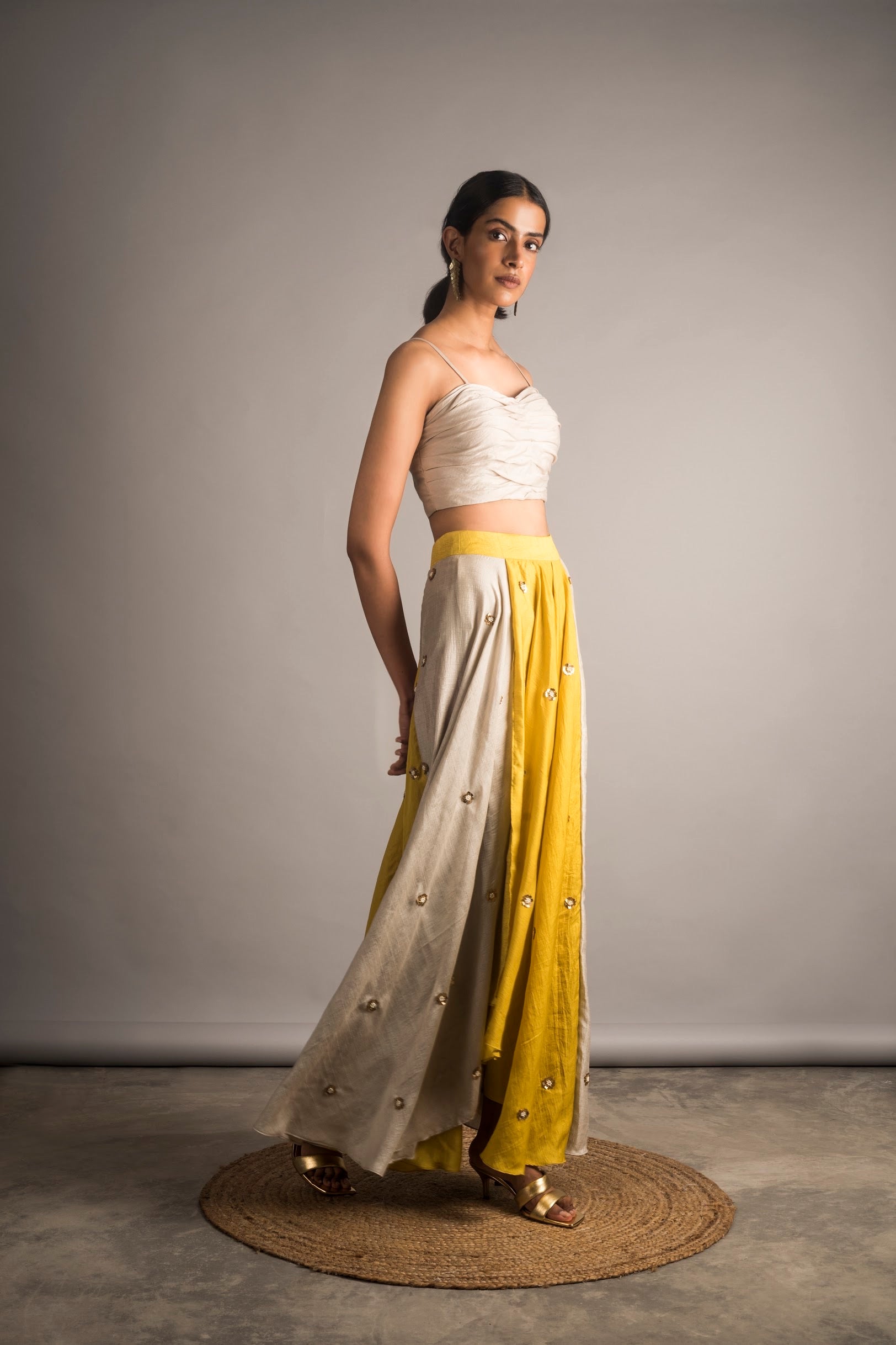 Dual Tone Embellished Skirt/ Set - Auruhfy India